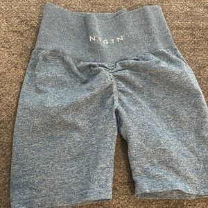 NVGTN SCRUNCH CONTOUR BLUE SHORTS XS